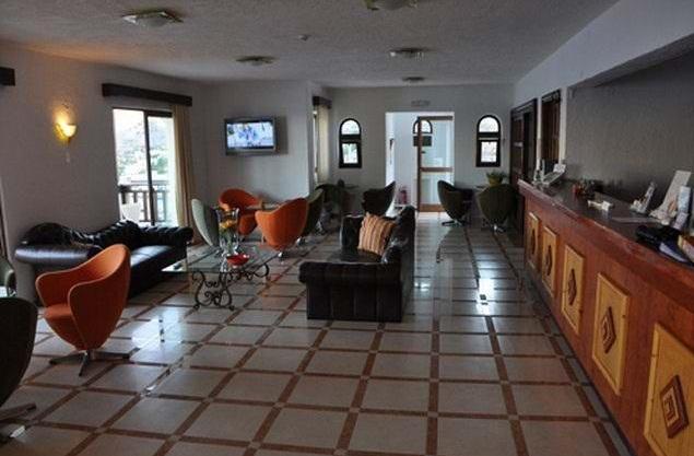 Ilidi Rock Apartments Tílos Restauracja zdjęcie